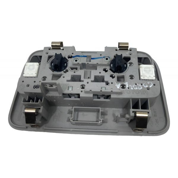 Luz De Teto Cortesia Dianteira Toyota Yaris 18/19