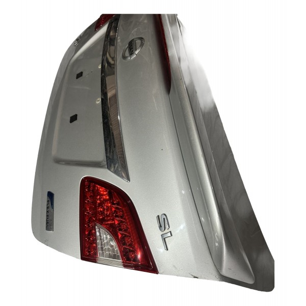 Tampão Tampa Traseira Nissan Sentra 2015 2016 2017 Completa