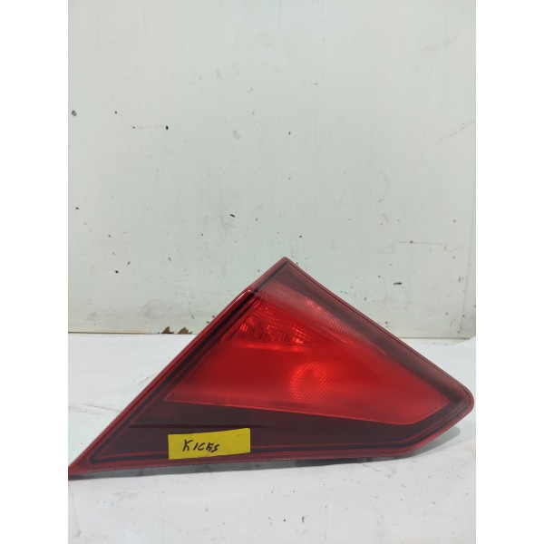 Lanterna Tampa De Mala Nissan Kicks Lado Direito 2017 A 2020