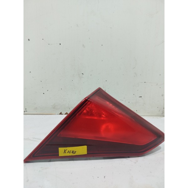 Lanterna Tampa De Mala Nissan Kicks Lado Direito 2017 A 2020