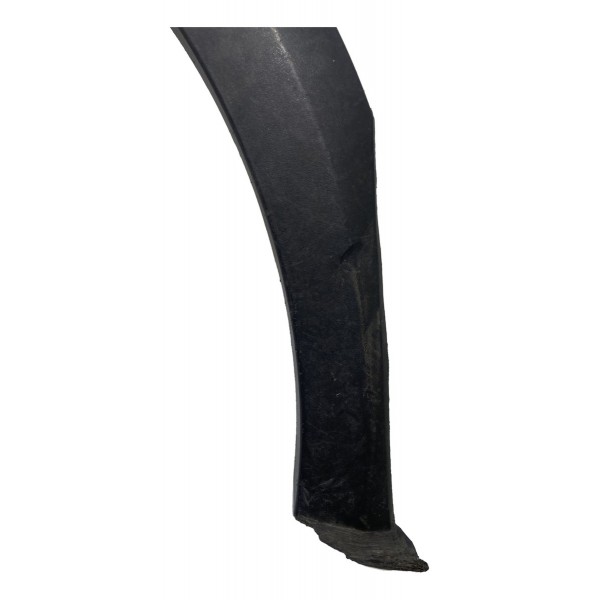 Moldura Paralama Traseiro Direito Onix 2018 Gm Detalhe