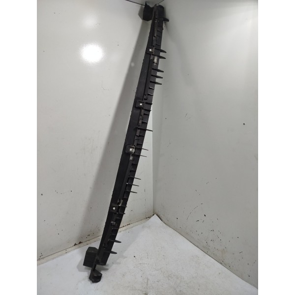 Guia Para-choque Traseira Vw Saveiro G5 G6 G7 2016 A 2024