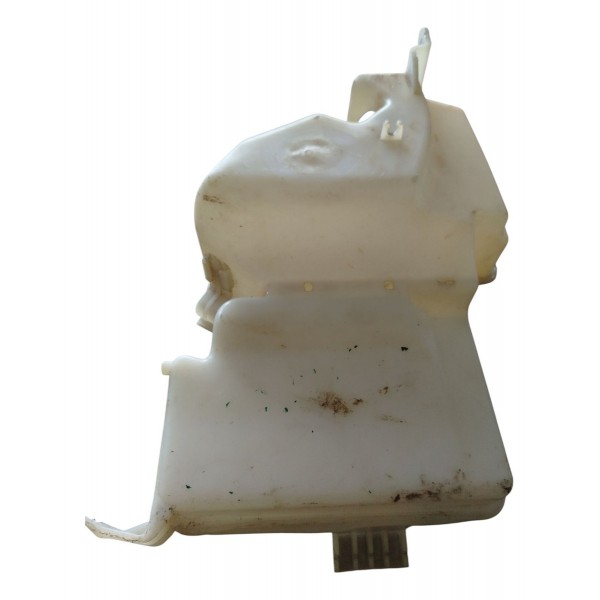 Reservatório Partida Fria Do  Parabrisa Renault Kwid