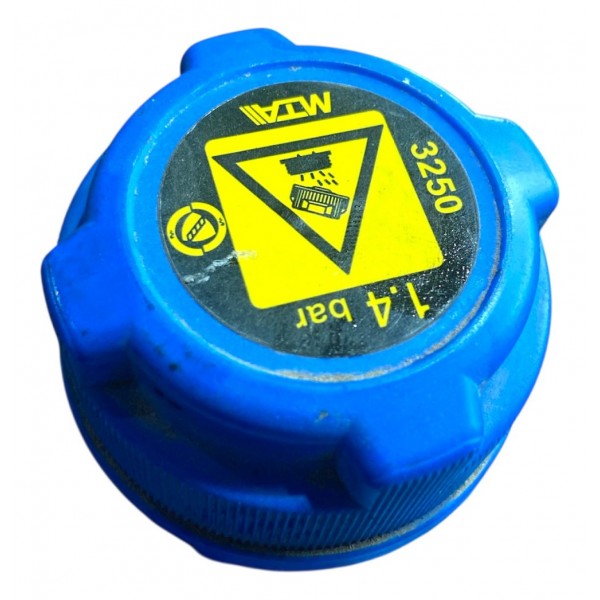 Tampa Reservatório Fiat Argo Cronos Strada 2018 A 2024