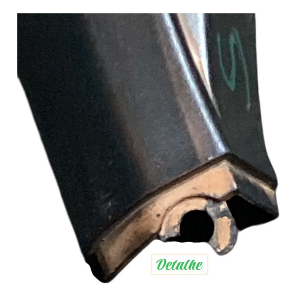 Acabamento Canto Caçamba Tras Direito Fiat Strada 14-20 Orig