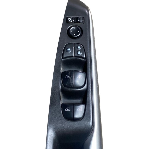 Botão Do Vidro Elétrico Nissan Kicks 2017 A 2019