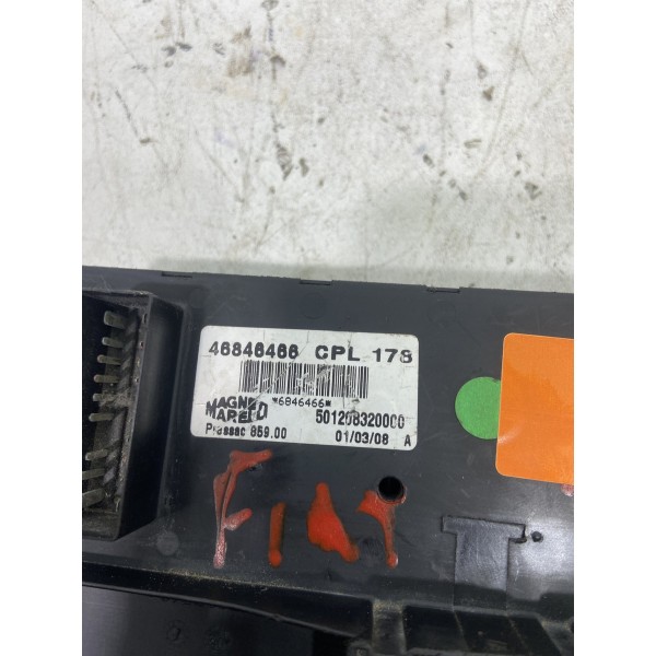 Caixa Fusíveis Fiat Palio Doblo  2012 1.4 8v