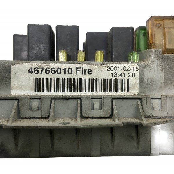 Caixa De Fusíveis Fiat Siena Palio 1.0 16v 2001 Á 2006 (usad