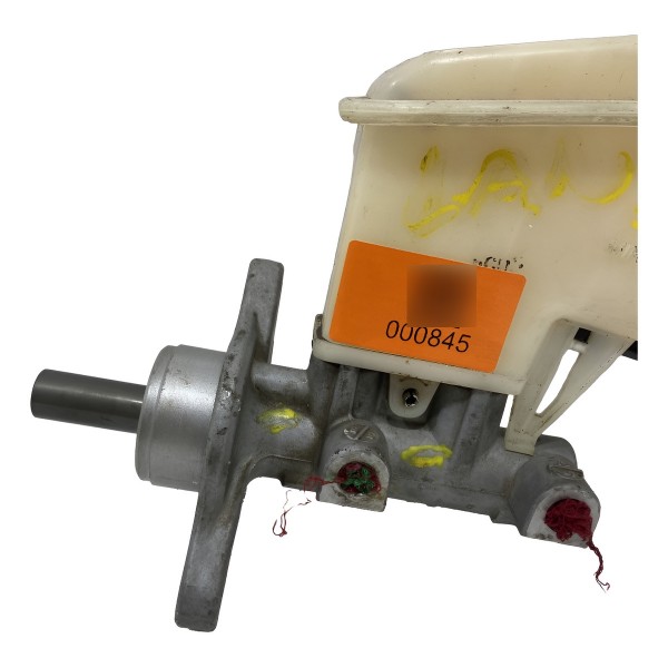 Cilindro Mestre Freio Reservatório Prisma Onix 2013/18 Usado