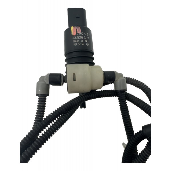 Bomba Motor Agua Esguicho Limpador Parabrisa Onix Spin Origi