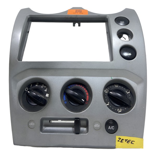 Moldura Central Comando De Ar Ford Fiesta 2005 A 2012